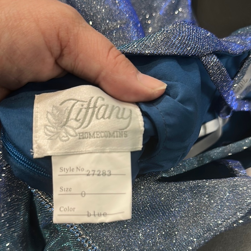 Tiffany sparkling blue dress with plunging neck line and flowing skirt size 0 - Picture 9 of 12